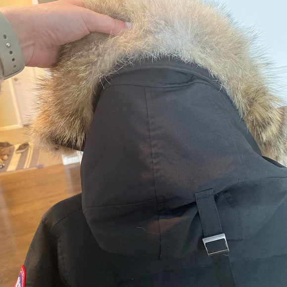 Additional Canada Goose Shelburne Paraka Photos. - Picture 4 of 7